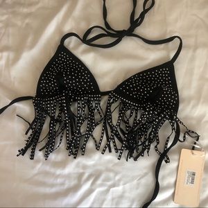 BEGINNING BOUTIQUE FESTIVAL TOP